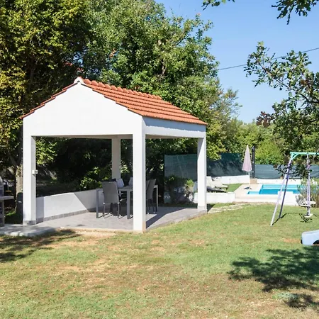 House Runjic W Pool Large Garden And Playground *