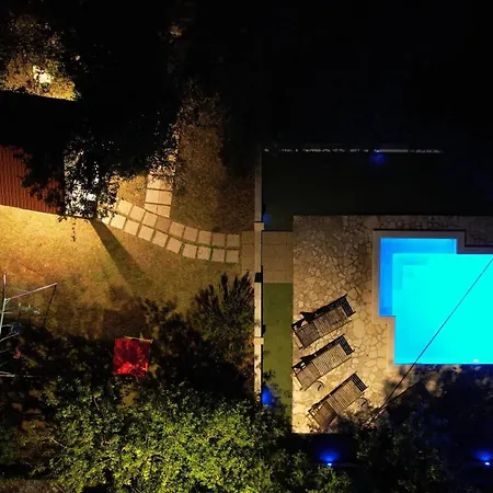 House Runjic W Pool Large Garden And Playground 別荘 *